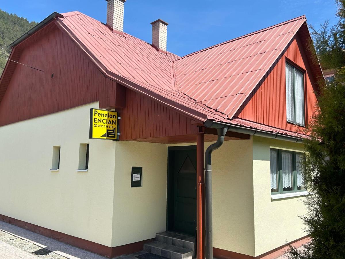 Penzion Encian Blatnica Kültér fotó
